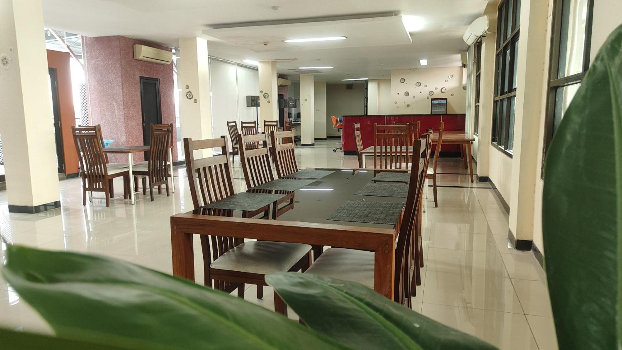 แคปิตัล โอ 1571 Utc โฮเต็ล เซอมารัง Hotel ภายนอก รูปภาพ